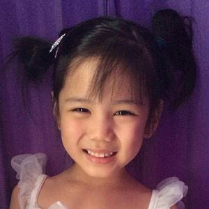 คุณป้อนข้าว