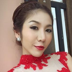 คุณปิยธิดา