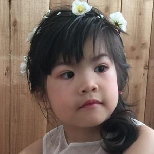 น้องมีญ่า