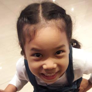 น้องมีน