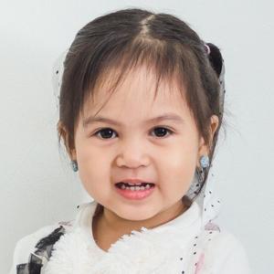 น้องอันนา