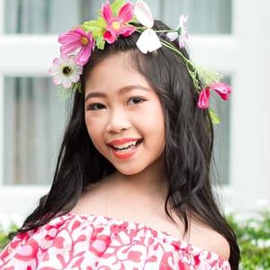 น้องลัลลา