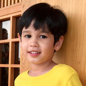 น้องเนวา