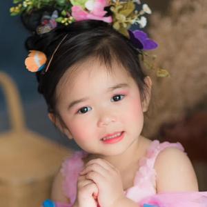 น้องถิงถิง