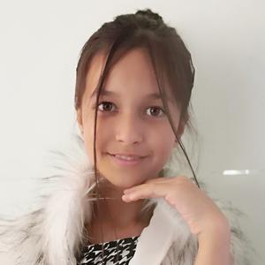 น้องใบตอง​