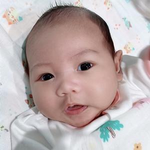 น้องใบบุญ